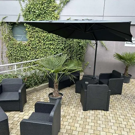 公寓式酒店 Quality Only Cdg Airport En France 4*