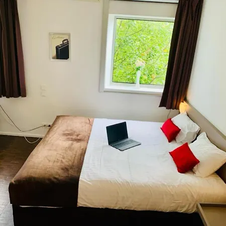 スタンディング ホテル スイーツ バイ アクティソース 4* ロワシー・アン・フランス