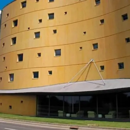 Apart-hotel Standing By Actisource