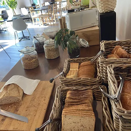 スタンディング ホテル スイーツ バイ アクティソース アパートホテル 4*