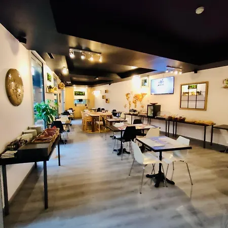 スタンディング ホテル スイーツ バイ アクティソース アパートホテル 4*