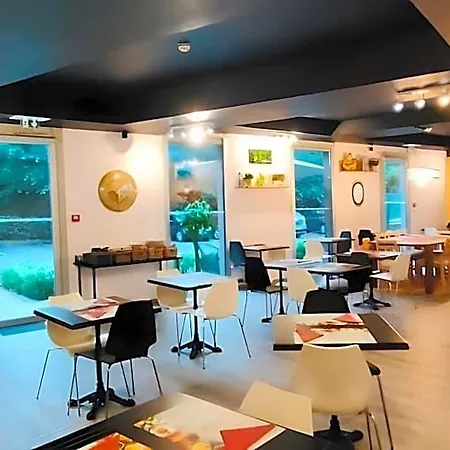Apart Otel Standing By Actisource 4*