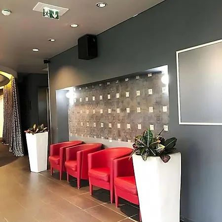 阿克蒂苏尔斯施坦丁套房酒店 公寓式酒店