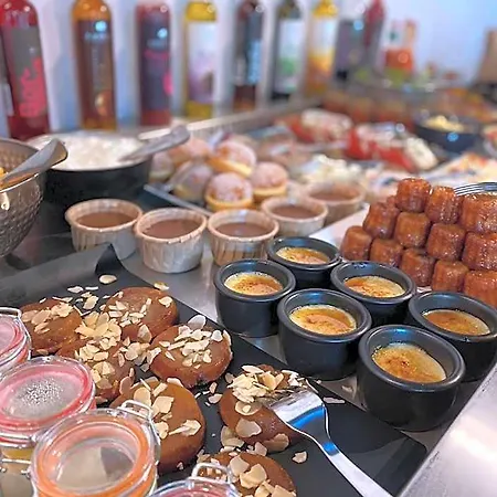 阿克蒂苏尔斯施坦丁套房酒店 4* 鲁瓦西昂法兰西