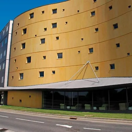 スタンディング ホテル スイーツ バイ アクティソース アパートホテル ロワシー・アン・フランス