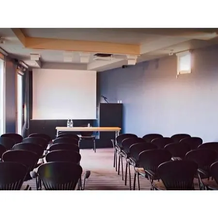 Standing By Actisource Aparthotel Roissy-en-France