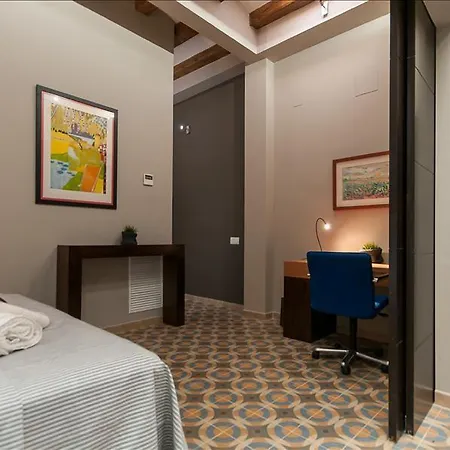 Standing By Actisource Aparthotel 4*