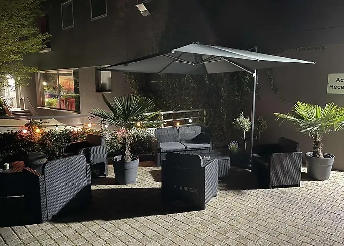 Quality Only Cdg Airport En France Lejlighedshotel 4*