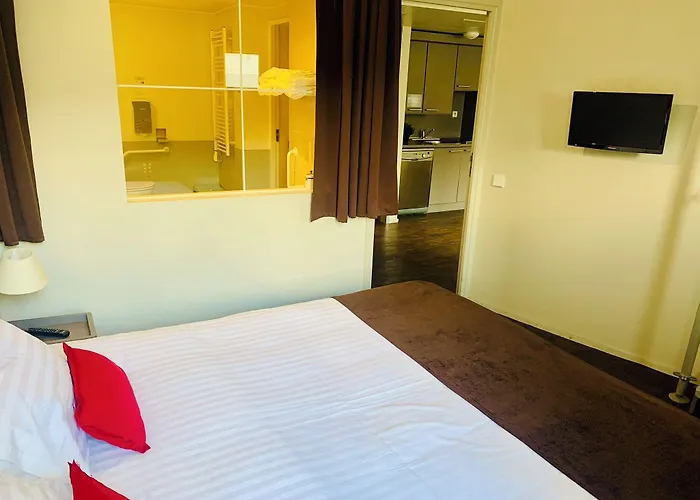 Quality Only Cdg Airport En France Aparthotel 4*