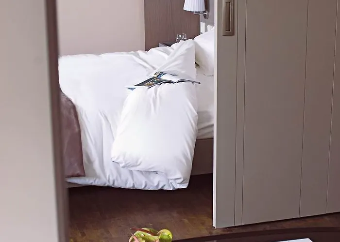 Quality Only Cdg Airport En France 4* Roissy-en-France