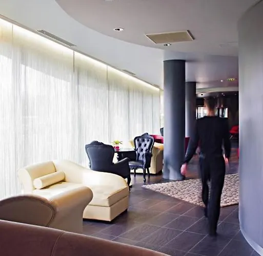 Quality Only Cdg Airport En France Lejlighedshotel 4*